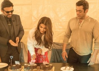 Salman, Venkatesh, Jagapathi Babu celebrate Pooja Hegde's birthday