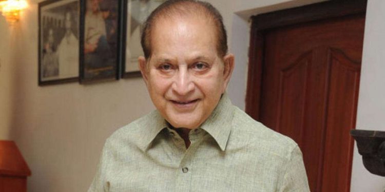 Condolences pour in over death of Tollywood Superstar Krishna