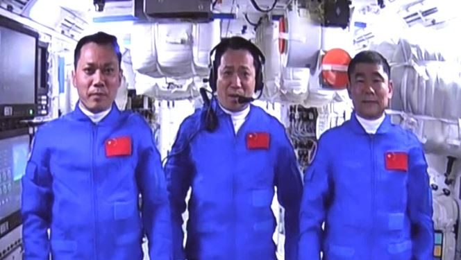 china astronaut