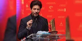 SRK receives Global Icon of Cinema and Cultural Narrative award