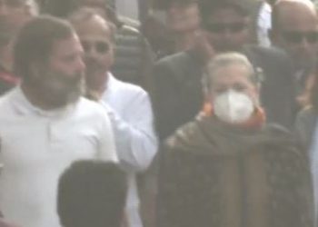 Sonia Gandhi joins Bharat Jodo Yatra in Delhi