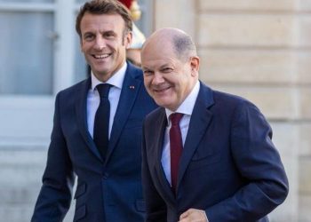 French President Emmanuel Macron and German Chancellor Olaf Scholz