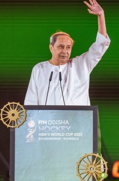 Naveen Patnaik in Hockey world cup in Rourkela