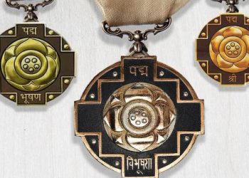 Mulayam Singh Yadav, SM Krishna, Zakir Hussain, Kumar Mangalam Birla, Padma awards