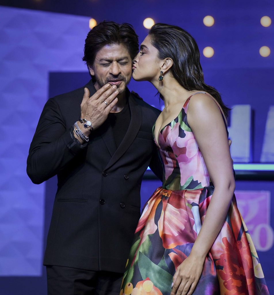 SRK-Deepika