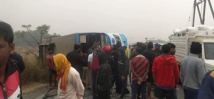 25 passengers injured as bus turns turtle in Kendrapara district