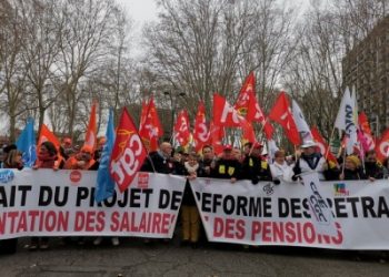 France braces for decisive vote on pension reform
