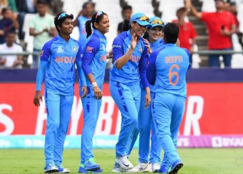 Indian Women's Team (Image: airnewsalerts/Twitter)