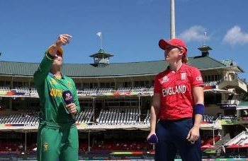 South Africa skipper Sune Luus tossing coin in England vs South Africa Women's T20 WC semifinal (Image: Twitter)