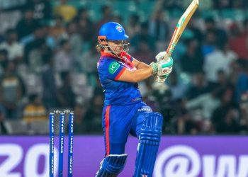 Alice Capsey's fiery cameo helps Delhi Capitals defeat Royal Challengers Bangalore (Image: DelhiCapitals/Twitter)