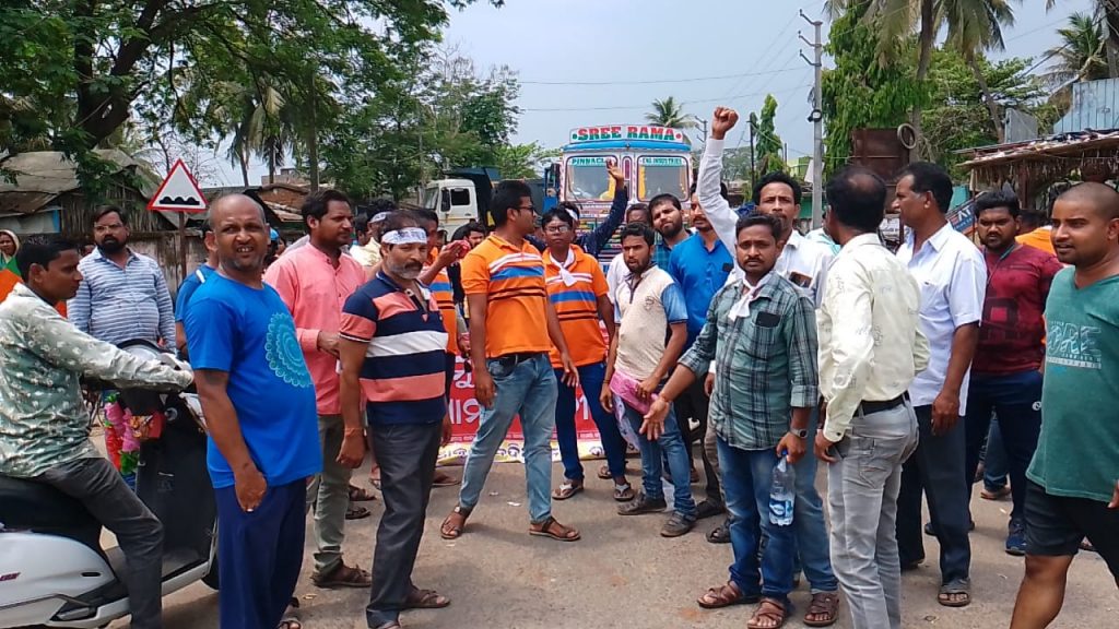 Bandh demanding new district hits normal life in Odisha's Bhanjanagar