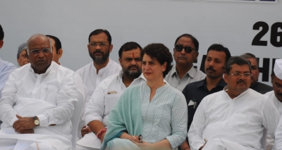 Congress begins day-long 'Sankalp Satyagraha' at Delhi's Rajghat in support of Rahul Gandhi