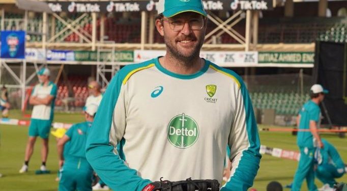 Australia Assistant Coach Daniel Vettori during practice session in Karachi (Image: TheRealPCB/Twitter)