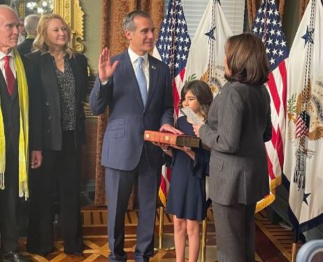 Eric Garcetti officially sworn as the US Ambassador to India   (Image: cmsub/Twitter)