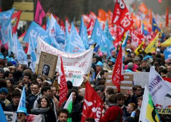 Streets of Paris on third day of pension strike (Image: Twitter)