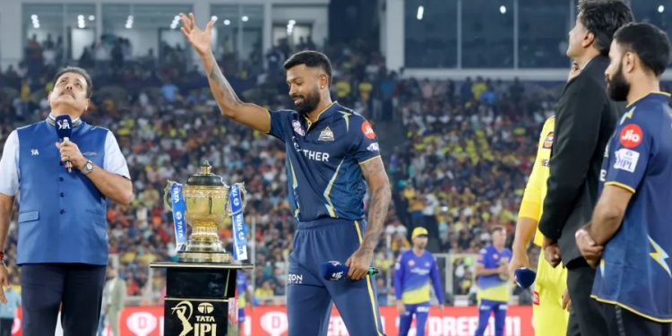 Gujarat Giants skipper Hardik Pandya wins the toss of the opening match of IPL 2023 against CSK, elects to bat (Courtesy: iplt20)