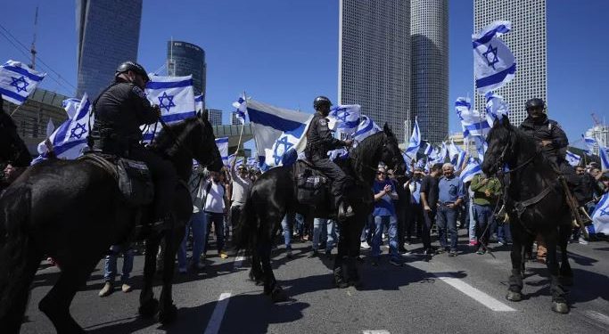 Israelis stage 'day of resistance' against Netanyahu plan