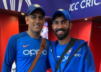 MSD-Dinesh Karthik (Image: Twitter)