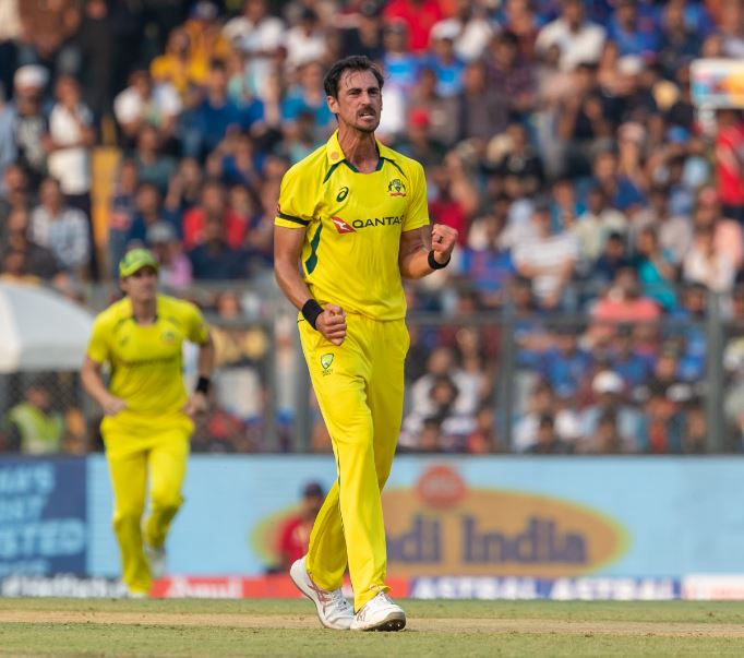 Mitchell Starc gets fiver-fer as Australia restrict India to 117 in second ODI at Visakhapatnam
