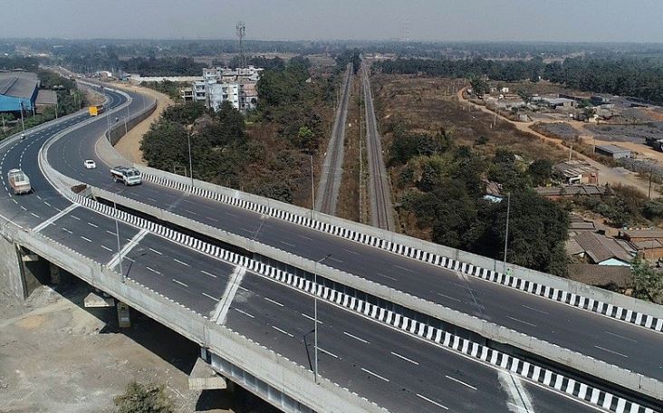 Naveen Patnaik inaugurates Biju Expressway