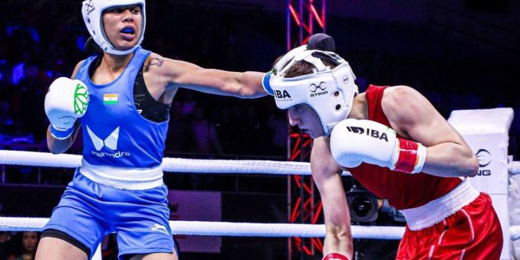 Nikhat Zareen advances to the quarterfinals of World Boxing Championships beat Patricia Alvarez Herrera in pre-quarterfinal bout (Image: airnewsalerts/Twitter)