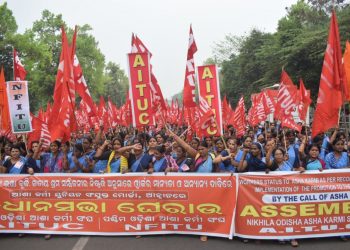 Odisha ASHA workers resume protest in Bhubaneswar