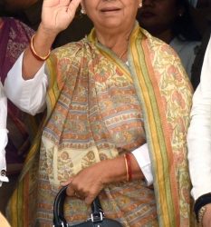 CBI raids Rabri Devi's residence in Patna in land-for-job scam