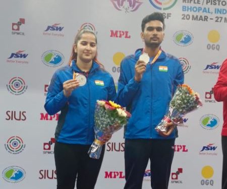 The Indian duo of Rhythm Sangwan-Varun Tomar wins silver medal in 10m Air Pistol Mixed event at the ISSF World Cup 2023 (Image: Media_SAI/Twitter)