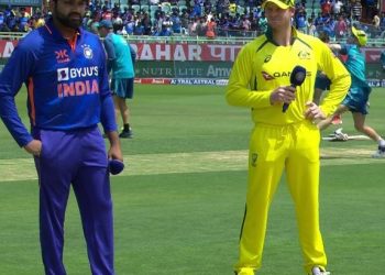 Rohit Sharma-Steve Smith during the toss of second ODI at Visakhapatnam (Image: airnewsalerts/Twitter)