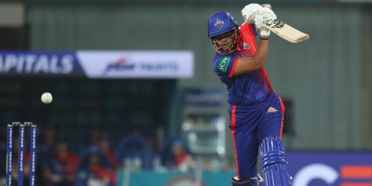 Shafali Verma blistering unbeaten 76 help Delhi Capitals beat Gujarat  Giants (Image: cricbuzz/Twitter)