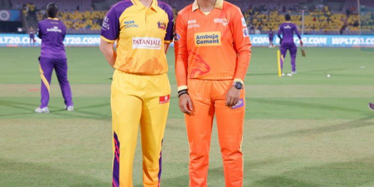 Sneh Rana and Alyssa Healy during the toss of Gujarat Giants and UP Warriors' first season clash (Image: GujaratGiants/Twitter)