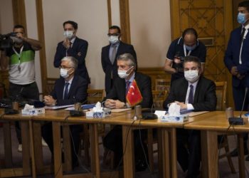 Turkey’s top diplomat visits Cairo in effort to mend ties