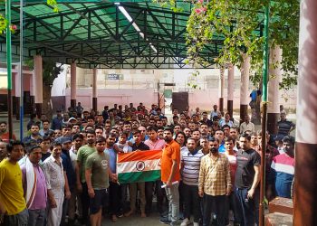 Indians waiting for evacuation at Sudan Port (Image: PTI)