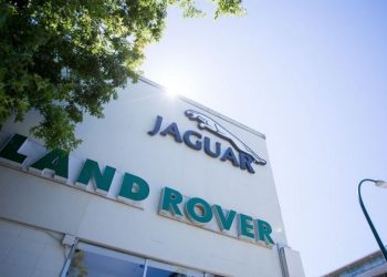 Jaguar Land Rover plans to invest £ 15 billion over the span of five years in Europe (Image: Automotive_News/Twitter)