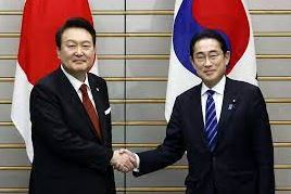 South Korea restores Japan on trade 'white list'