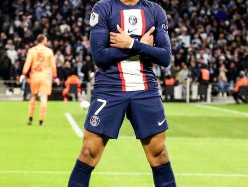 Kylian Mbappé becomes PSG’s all-time leading scorer in Ligue 1 history (139) (Image: livescore/Twitter)