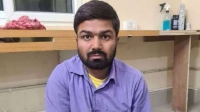 SC notice to Tamil Nadu, Bihar on YouTuber's plea seeking clubbing of FIRs