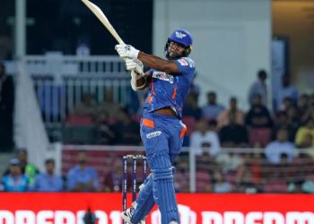 Mayers shines on IPL debut as LSG score 193 for 6 vs DC