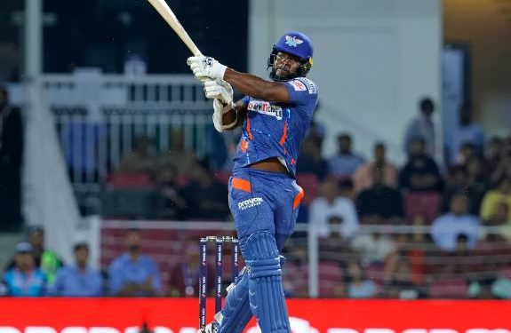 Mayers shines on IPL debut as LSG score 193 for 6 vs DC
