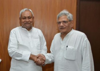 Bihar CM Nitish Kumar meets CPI(M) leader Sitaram Yechury (Image: SitaramYechury/Twitter)