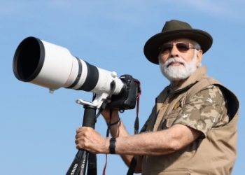 PM Modi goes on jungle safari in Bandipur National Park