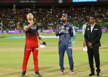 Faf du Plessis and KL Rahul during the toss (Image: iplt20.com)