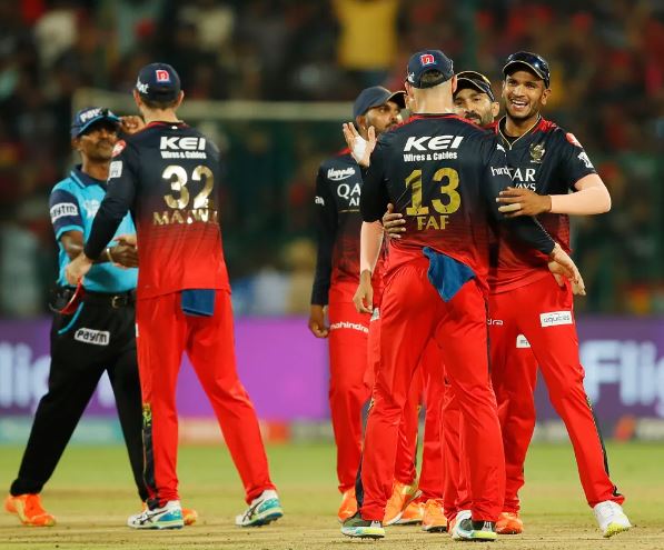 RCB beat DC by 23 runs