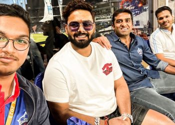 Rishabh Pant visits Arun Jaitley Stadium for Delhi Capitals' match against Gujarat Titans (Image: DelhiCapitals/Twitter)