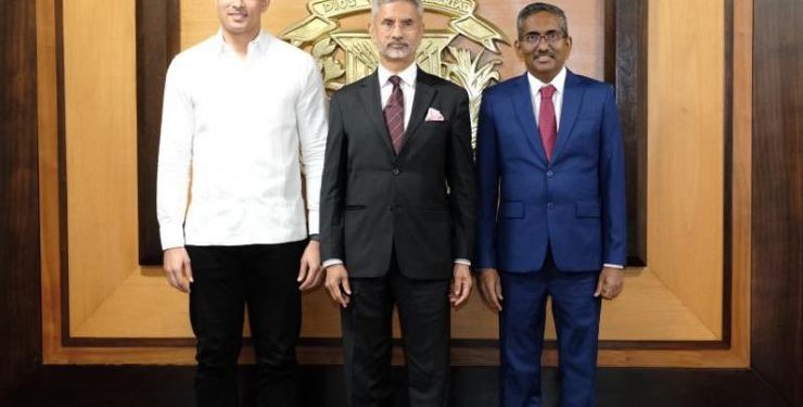 EAM S Jaishankar with Vice Minister of Dominican Republic José Julio Gómez (Image: DrSJaishankar/Twitter)