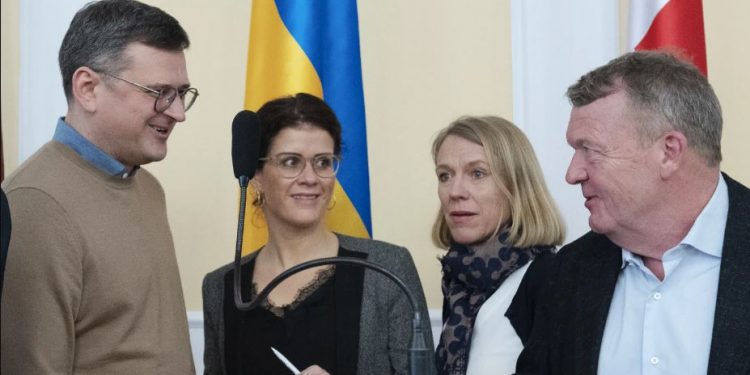 Heads of state, top diplomats visit Ukraine to show support