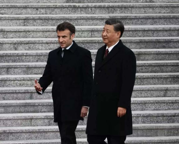 Xi calls for Ukraine peace talks to resume during talks with Macron Beijing: Chinese leader Xi Jinping called Thursday for peace talks over Ukraine after French President Emmanuel Macron appealed to him to “bring Russia to its senses,” but Xi gave no indication Beijing would use its leverage as Vladimir Putin's diplomatic partner to press for a settlement. Xi gave no sign China, which declared it had a “no limits friendship” with Moscow before last year's attack, had changed its stance since calling for peace talks in February. But he added his personal authority by repeating the appeal at a joint event with Macron in front of reporters. “Peace talks should resume as soon as possible,” Xi said. Beijing, which sees Moscow as a partner in opposing US domination of global affairs, has tried to appear neutral in the conflict but has given Putin diplomatic support and repeated Russian justifications for the February 2022 attack. Xi received an effusive welcome from Putin when he visited Moscow last month, giving the isolated Russian president a political boost. The Chinese leader said “legitimate security concerns of all parties” should be considered, a reference to Moscow's argument that its invasion of Ukraine was justified because of the eastward expansion of NATO, the US-European military alliance. Governments should “avoid taking actions that will further make the crisis deteriorate or even get out of control," Xi said. He called for cooperation to reduce disruption of food and energy supplies, especially for developing countries. During their talks earlier, Macron appealed to Xi to “bring Russia to its senses and bring everyone back to the negotiating table.” Macron pointed to Chinese support for the United Nations Charter, which calls for respect of a country's territorial integrity. He said Putin's announcement that his government would deploy nuclear weapons in Belarus violated international agreements and commitments Moscow had made to Xi's government. “We need to find a lasting peace," the French president said. "I believe that this is also an important issue for China, as much as it is for France and for Europe.” China is the biggest buyer of Russian oil and gas, which helps prop up the Kremlin's revenue in the face of Western sanctions. That increases Chinese influence, but Xi appears reluctant to jeopardise that partnership by pressuring Putin. “China has always adhered to an objective and fair position on the issue of the Ukraine crisis,” said a Foreign Ministry spokesperson, Mao Ning. “We have been an advocate of a political solution to the crisis and a promoter of peace talks.” Earlier, Macron said during a meeting with the ruling Communist Party's No. 2 leader, Premier Li Qiang, that France wants to “build a common path” in dealing with “all the major conflicts” in addition to Ukraine. Li said there was likely to be a “broad consensus” between Macron and Xi but gave no indication whether Beijing might be willing to lobby Moscow to make peace. The meeting will “send positive signals of concerted efforts by China, France and Europe to maintain world peace and stability,” Li said. Macron was accompanied to Beijing by European Commission President Ursula von der Leyen in a show of European unity. Last week, von der Leyen warned that the European Union must be prepared to develop measures to protect trade and investment that China might exploit for security and military purposes. Meanwhile, NATO's 31 member countries warned Wednesday of “severe consequences” should China start sending weapons and ammunition to Russia. NATO Secretary-General Jens Stoltenberg said giving lethal aid would be a “historic mistake.” He warned there would be “severe consequences” but declined to give details. Mao, the Chinese spokesperson, rejected NATO criticism. “When it comes to responsibility in Ukraine, I think the United States and military blocs such as NATO should take responsibility,” Mao said. “NATO is in no position to accuse or pressure China.” AP China, Ukraine, Xi Jinping, Emmanuel Macron