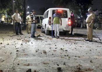 Police personnel at the site of clash in Akola, Maharastra (Image: PTI)