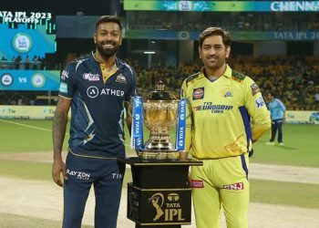 MS Dhoni and Hardik Pandya at the toss of IPL 2023's Qualifier 1 match between Chennai Super Kings and Gujarat Titans (Image: iplt20.com)