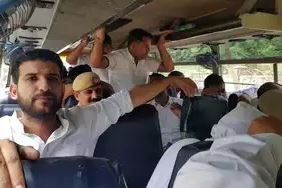 'Mahila Maha Panchayat' in Delhi_Farmer leaders detained in Haryana